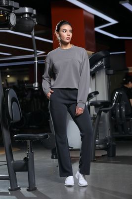 Pantalones de lujo de alta altura con bolsillos a prueba de sentadillas de diseño amigable con el teléfono